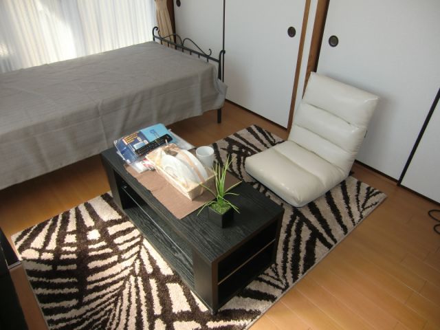 Living and room