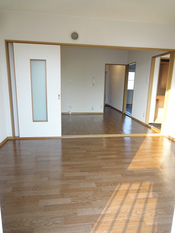 Living and room