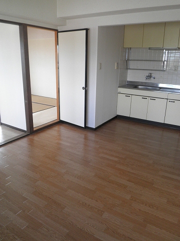 Living and room