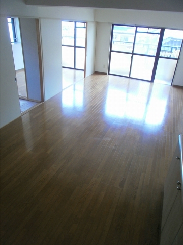 Living and room