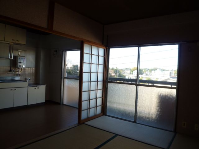 Living and room