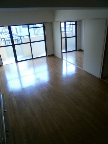 Living and room