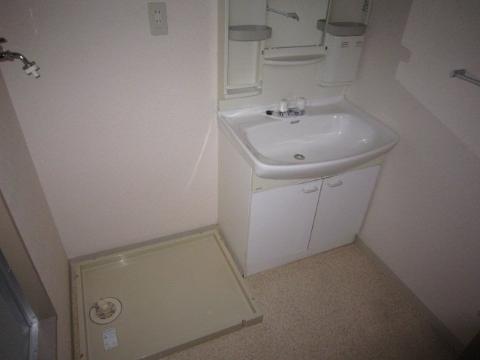 Washroom. Wash