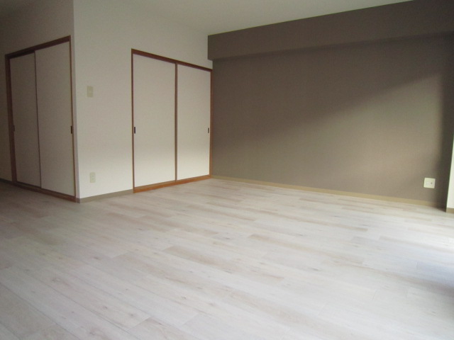 Living and room