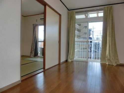 Living and room