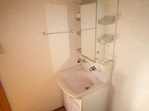 Washroom. Wash