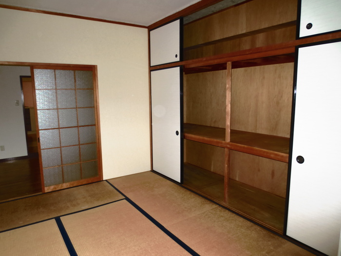 Other room space