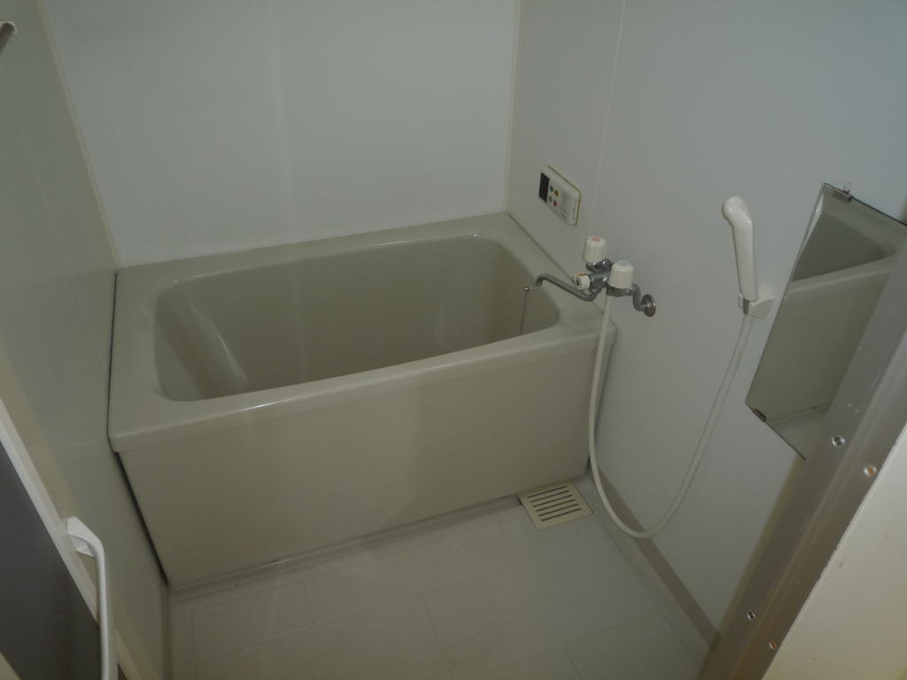 Bath. Image Photos