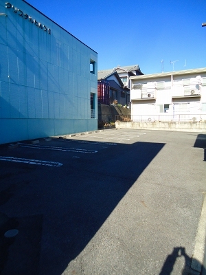 Parking lot
