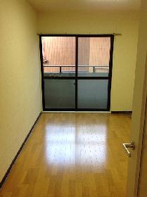 Living and room. Is a room without furniture appliances.