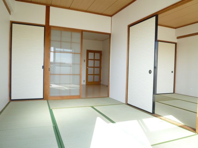 Living and room