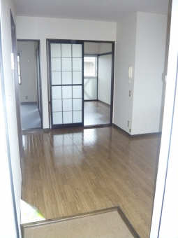 Living and room