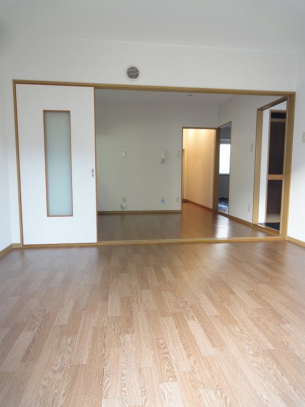 Living and room