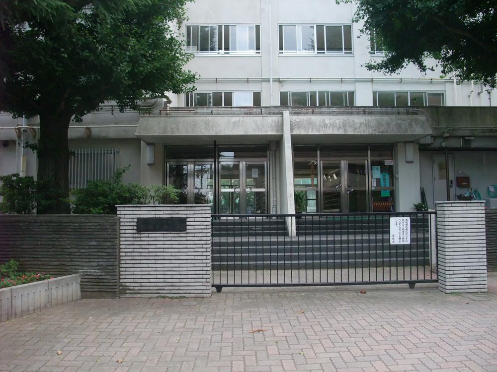 Junior high school. Shakujii until junior high school 640m8 minutes
