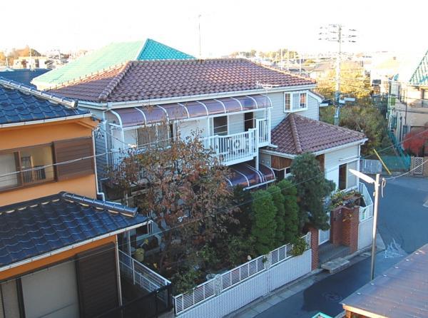 Local appearance photo. 2 along the line 3 Station Available