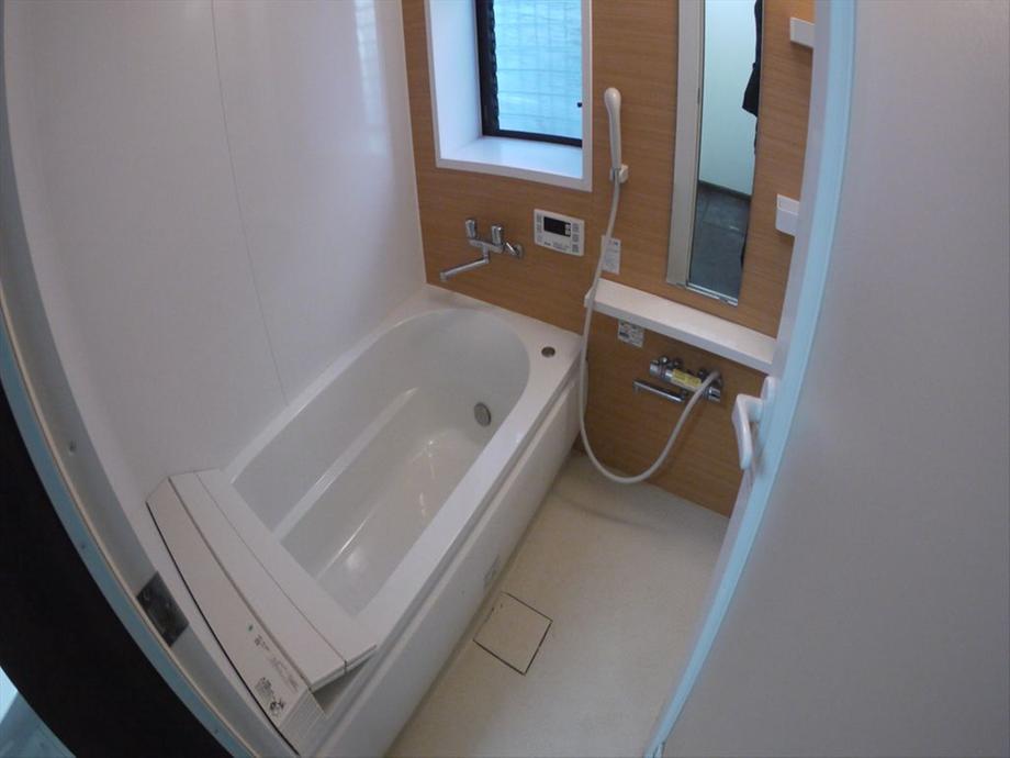 Bathroom. Bathing with cleanliness that has been beautifully use