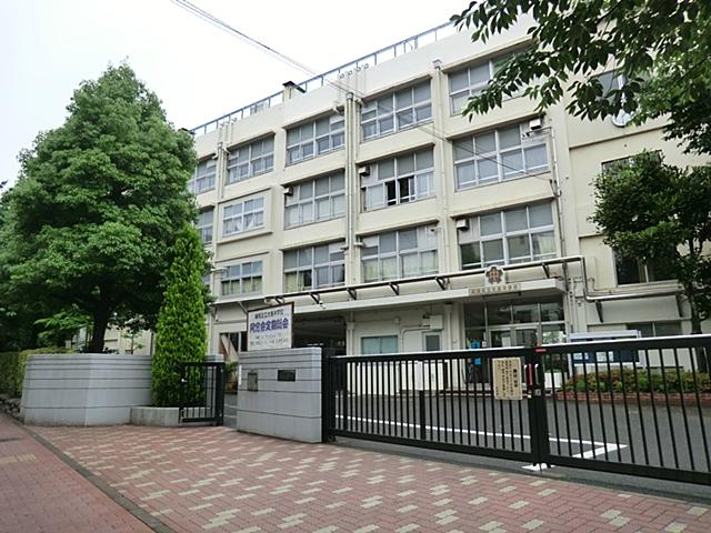 Junior high school. 1000m Oizumi junior high school until junior high school Oizumi