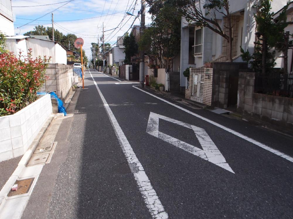 Other local. Frontal road