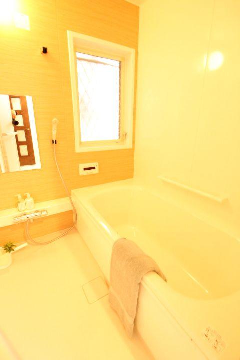 Bathroom. Oizumigakuen Detached