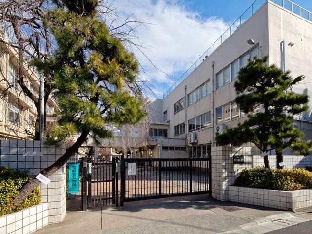 Primary school. 621m to Nerima Nerima Higashi Elementary School