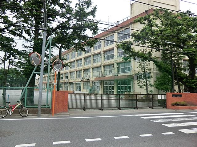 Primary school. 270m to Nerima Oizumigakuen Elementary School