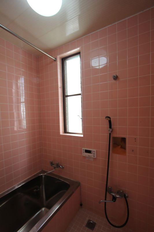 Bathroom. Oizumigakuen Detached