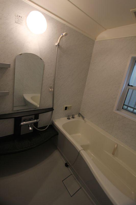 Bathroom. Shakujii Park Detached
